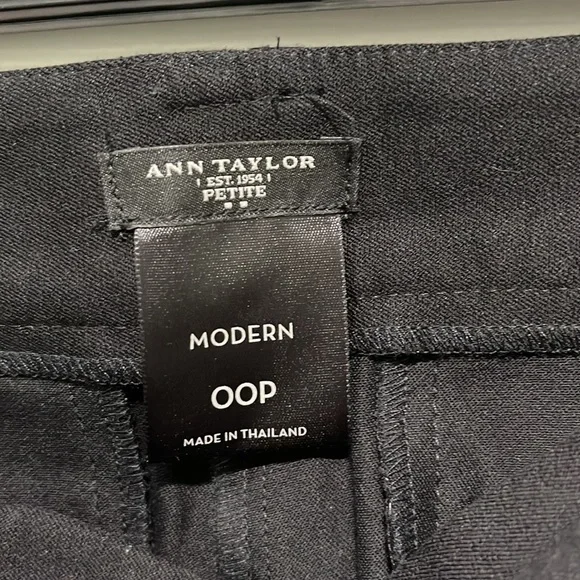 Ann Taylor modern fit black pants - Picture 2 of 3